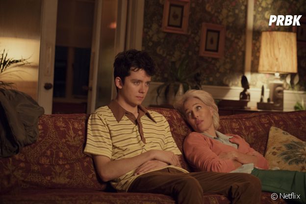 Asa Butterfield et Gillian Anderson dans Sex Education disponible le 11 janvier 2019 sur Netflix