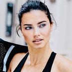 Puma x Maybelline : la collab de maquillage inattendue, avec Adriana Lima en égérie?