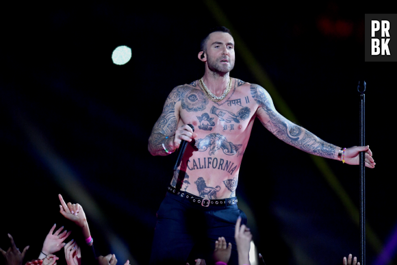 Super Bowl 2019 : Adam Levine torse-nu fait polémique lors du concert de la mi-temps
