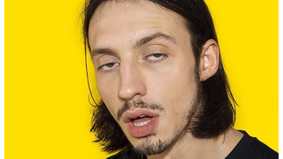 "Chocolat" : Roméo Elvis dévoile la tracklist de son premier album solo ?