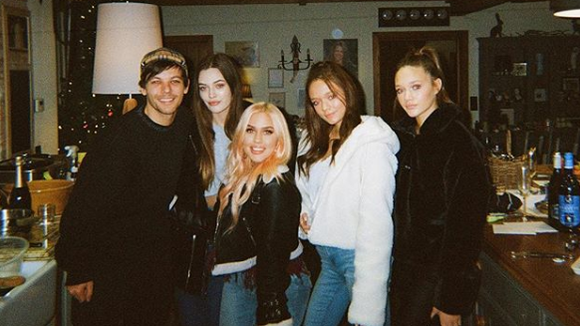 Félicité Tomlinson morte à 18 ans : ses soeurs Phoebe et Daisy sortent du silence