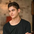 Hero Fiennes-Tiffin : 5 choses que vous ne saviez (peut-être) pas sur la star de After