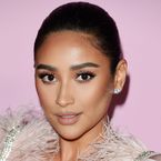 Shay Mitchell enceinte : ses confidences étonnantes sur sa grossesse