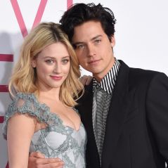 Lili Reinhart en couple avec Cole Sprouse : elle tease la surprise qu'ils veulent faire aux fans