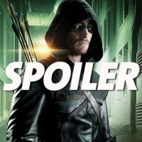 Arrow saison 8 : Oliver finalement sauvé par Felicity lors du final ? Stephen Amell se confie