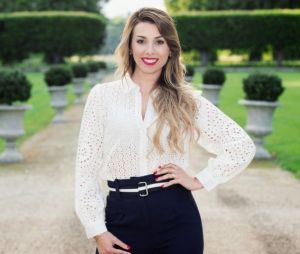 4 mariages pour une lune de miel : la wedding planner Elodie Villemus critiquée par les twittos, elle réagit