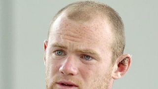 Bon anniversaire à ... Wayne Rooney et Shenae Grimes