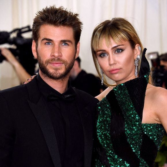 Miley Cyrus et Liam Hemsworth officiellement divorcés cinq mois après leur rupture