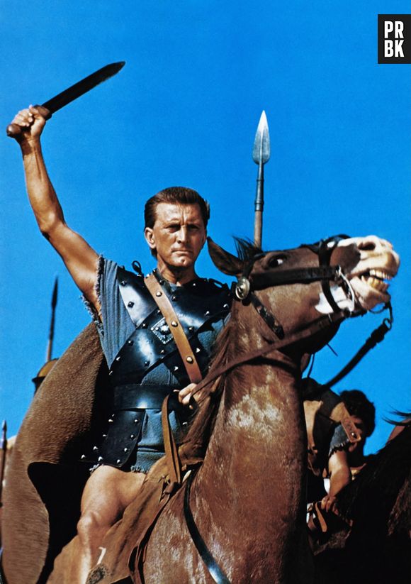 Kirk Douglas, le père de Michael Douglas est mort à 103 ans : les stars sont nombreuses à rendre hommage à l'un des derniers acteurs de légende d'Hollywood