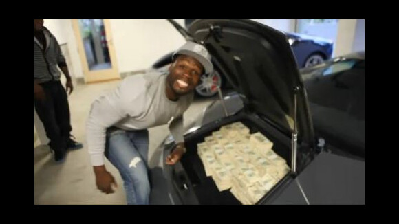 50 Cent ... Il expose 2 millions de dollars en liquide