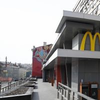 McDonald&#039;s : des drive pris d&#039;assaut pour leur réouverture
