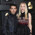 Sophie Turner enceinte de Joe Jonas : les photos qui confirment