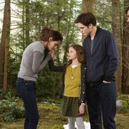 Twilight 5 : Mackenzie Foy qui jouait Renesmée a bien grandi !