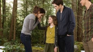 Twilight 5 : Mackenzie Foy qui jouait Renesmée a bien grandi !
