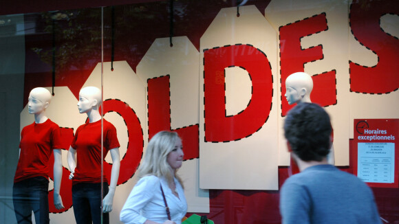 Les soldes d'été décalées au 15 juillet pour aider les petits commerçants