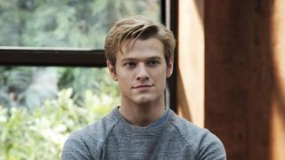 MacGyver : Lucas Till a pensé au suicide à cause du harcèlement d'un showrunner