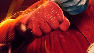 The Flash, Supergirl, Superman... les héros de la CW portent désormais le masque