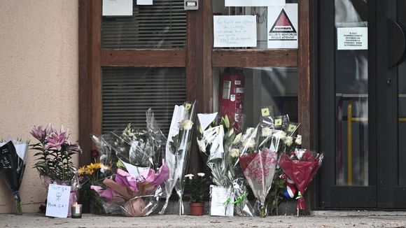 Attentat à Conflans : pluie d'hommages après la mort du professeur décapité avec #JeSuisProf