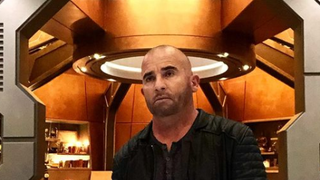 Legends of Tomorrow saison 7 : Dominic Purcell annonce son futur départ de la série