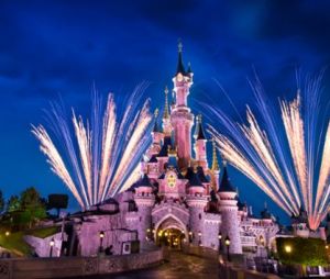 QUIZ Disneyland Paris : connais-tu VRAIMENT bien le parc d'attractions qui fête ses 30 ans ?