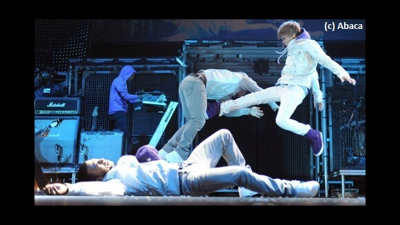 Justin Bieber ... il chante du Ne-yo lors d'un concert