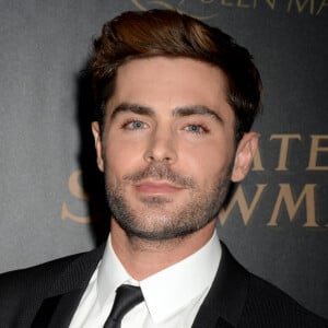 Zac Efron accusé d'avoir fait de la chirurgie esthétique : un ami de l'acteur réagit et dément