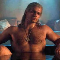 The Witcher saison 2 : de nouvelles scènes de bain pour Geralt ? Henry Cavill répond