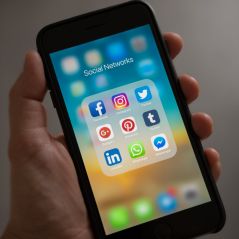Facebook, Insta, WhatsApp... le gros bug fait criser des internautes, le best of des craquages