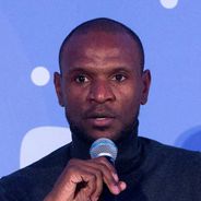 Eric Abidal : une liaison avec Kheira Hamraoui ? Sa femme, Hayet, demande le divorce