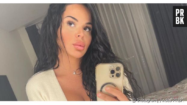 Sarah Fraisou lors d'une ancienne interview vidéo avec PRBK. La star de télé-réalité en couple, elle présente son nouveau mec en partageant une photo de lui (dont elle a caché le visage).