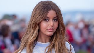 Zahia Dehar accuse son ex de viols : "Il me violait", "j'avais mal, je hurlais"