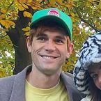 KJ Apa marié en secret à Clara Berry ? Il répond enfin aux rumeurs