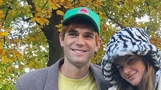 KJ Apa marié en secret à Clara Berry ? Il répond enfin aux rumeurs