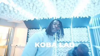 "ça me fait hurler de rire" : Koba LaD, Black M, Fianso deviennent profs d'histoire, maths ou chimie et tout le monde hallucine