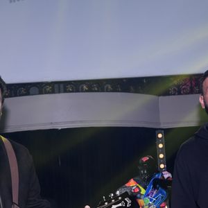 Exclusif - Patrick Bruel et Cyril Hanouna - Dîner de gala de l'association "Les rois du monde" à la salle Wagram à Paris le 13 mars 2023. Lundi 13 mars 2023, à la Salle Wagram – Chateauform (Paris 17ème), s’est tenu le Gala annuel de l’Association Les Rois du Monde, au profit des enfants orphelins, hospitalisés et défavorisés. « Qui à le droit, qui à le droit, qui à le droit d’faire ça à un enfant »... Il va sans dire que ces mots ont rencontré un écho singulier hier soir, lorsque P.Bruel a entonné le refrain de son titre éponyme devant un public de plus de 400 personnes, tout acquis à la cause des Rois du Monde. Animée par la présentatrice TV H.Mannarino, Maîtresse de Cérémonie, cette soirée d’exception a vu de nombreuses personnalités se succéder sur scène : l’animateur C.Hanouna, l’humoriste T.Saint Laurent, les chanteurs S.Luna, Ridsa, Symon et Yannick, ou encore l’artiste-sculpteur R.Orlinski, Vice-Président de l’Association. Rythmé par un cocktail, un plateau d’artistes, un dîner et une vente aux enchères, cet événement a réuni célébrités et anonymes autour d’un Gala inédit, au sein de la somptueuse Salle Wagram – Chateauform. « Je souhaite remercier l’ensemble des parties prenantes qui nous ont permis de vivre ces instants magiques : les artistes, les bénévoles, et surtout nos donateurs sans qui rien ne serait possible... Car derrière tous les moments de joie vécus ce soir, se jouent le présent et l’avenir des milliers d’enfants que nous soutenons » a souligné Stéphanie Robert, Présidente des Rois du Monde. Fondée en 2012, les Rois du Monde (ou LRDM) est une Association à but non lucratif (loi 1901), reconnue d’intérêt général. Elle œuvre en France comme à l’étranger pour les enfants orphelins, hospitalisés et défavorisés. Elle les soutient de manière financière, matérielle, éducative, sportive et culturelle. L’engagement de ses 180 bénévoles, conjugué à la générosité de ses donateurs, lui permet aujourd’hui d’être présent dans 7 pays (France, Maroc, Israël, États-Unis, Nigéria, Côte d’Ivoire, RDC). © Rachid Bellak / Bestimage  No Web - Belgique et Suisse 