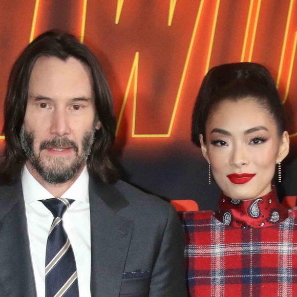 Keanu Reeves et Rina Sawayama à la projection spéciale de John Wick : Chapter 4 au Lincoln Square à New York le 15 mars 2023. 