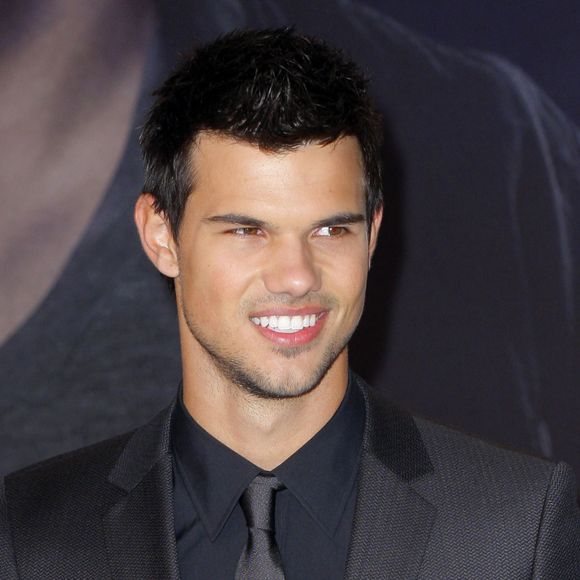 Taylor Lautner - Avant-Premiere du film Twilight "Breaking Dawn 2" a Berlin, le 16 novembre 2012.  Deutschland - Premiere TWILIGHT - BREAKING DAWN / PART 2 Premiere held at CineStar at Sony Center in Berlin on 11 / 16 / 2012 
