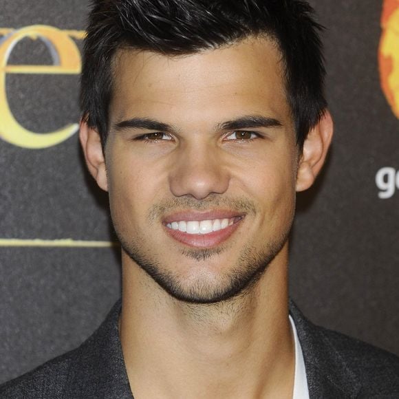 Taylor Lautner - Avant-Premiere du film Twilight "Breaking Dawn 2" a Madrid, le 15 novembre 2012.  Actors during the premiere of "Breaking Dawn: Part 2" in Madrid on Thursday 15, November 2012. 