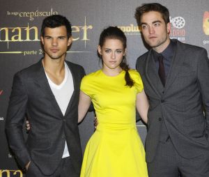 Taylor Lautner, Kristen Stewart et Robert Pattinson - Avant-Premiere du film Twilight "Breaking Dawn 2" a Madrid, le 15 novembre 2012.  Actors during the premiere of "Breaking Dawn: Part 2" in Madrid on Thursday 15, November 2012. 