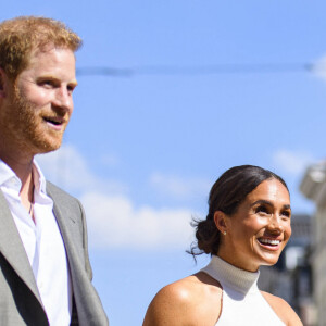 Le prince Harry, duc de Sussex et Meghan Markle, duchesse de Sussex, arrivent à l'hôtel de ville pour l'événement Invictus Games Dusseldorf 2023 One Year to Go, à Düsseldorf, Allemagne, le 6 septembre 2022. © Imago/Panoramic/Bestimage 