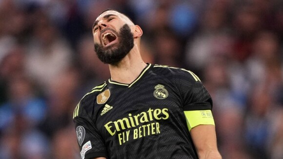 "Il est absolument horrible", "J'suis déçu" : Karim Benzema mauvais capitaine ? Des fans du Real Madrid hallucinent face à sa story et son comportement