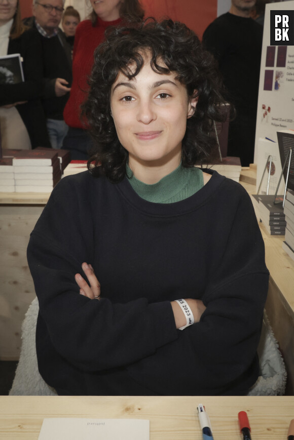 Barbara Pravi au Festival du Livre de Paris 2023 au Grand Palais Éphémère le 23 avril 2023. © Jack Tribeca / Bestimage