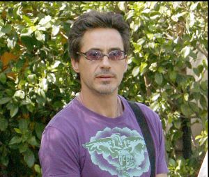 C'était au tout début des années 2000 : Downey Jr candidatait pour la version de 2005, celle de Tim Story, où l'on retrouvera finalement Jessica Alba, Chris Evans, et aussi Julian McMahon, la star de Nip/Tuck... dans le rôle du grand méchant donc.
EXCLUSIF - ROBERT DOWNEY JR VA DEJEUNER CHEZ AGO DANS WEST HOLLYWOOD AVEC JON FAVREAU  