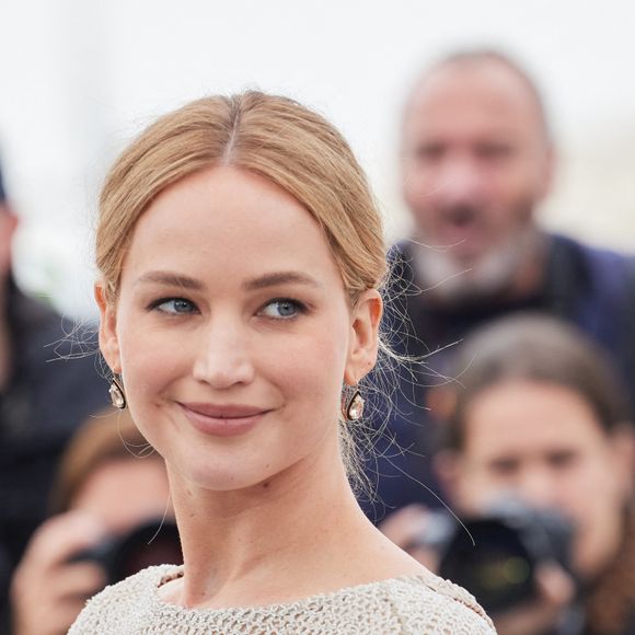 Jennifer Lawrence au photocall de "Bread and Roses" lors du 76ème Festival International du Film de Cannes, le 21 mai 2023. © Jacovides / Moreau / Bestimage