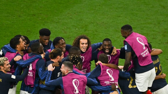 "Il attendait juste que je me foire" : un joueur de l'équipe de France se moque ouvertement d'une question d'un journaliste