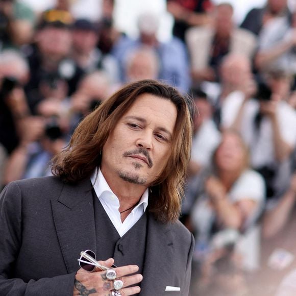 Johnny Depp au photocall de "Jeanne du Barry" lors du 76ème Festival International du Film de Cannes, le 17 mai 2023. © Dominique Jacovides/Cyril Moreau/Bestimage 