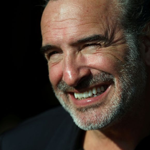 Exclusif - Jean Dujardin et le réalisateur Jean-Albert Lièvre font la promotion du documentaire "Les Gardiennes de la Planète" au Yacht Club de Monaco, le 9 février 2023. Jean Dujardin assure la voix-off de ce long métrage attendu dans les salles le 22 février 2023. © Jean-François Ottonello / Nice Matin / Bestimage 