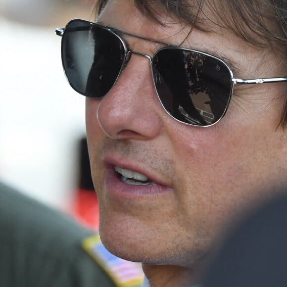 Tom Cruise a visité le salon international de présentation aéronautique militaire "Royal international Air Tattoo" à Fairford. Le 16 juillet 2022 