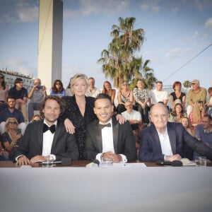 Exclusif - Bertrand Chameroy, Mohamed Bouhafsi, Pierre Lescure, Anne-Elisabeth Lemoine - Emission "C à vous" lors du 76ème Festival International du Film de Cannes le 26 mai 2023. © Jack Tribeca/Bestimage


