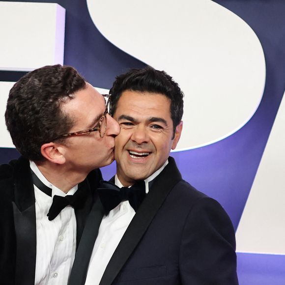 Maxime Saada et Jamel Debbouze au photocall de la 48ème cérémonie des César à l’Olympia à Paris le 24 février 2023 © Dominique Jacovides / Olivier Borde / Bestimage 